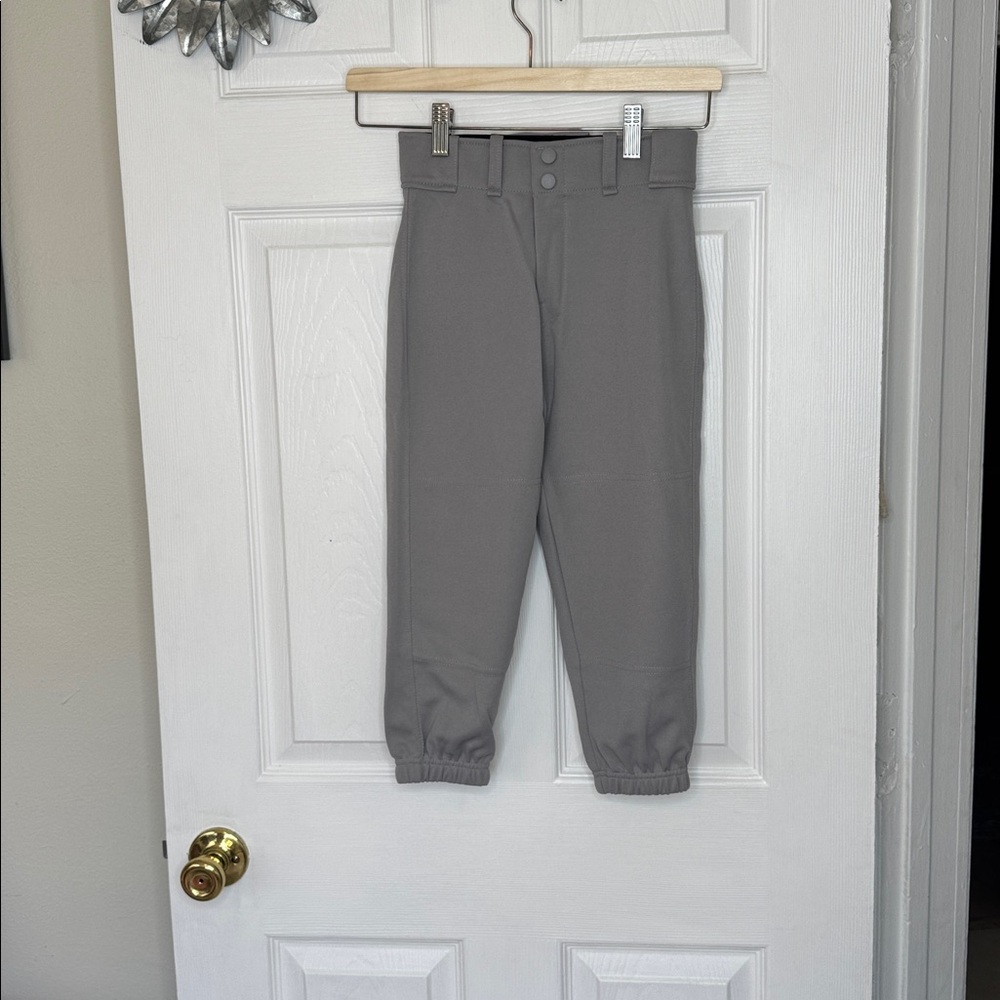 Franklin Youth Grey Classic Fit Baseball Pant Sz M. Never worn. Elastic bottom